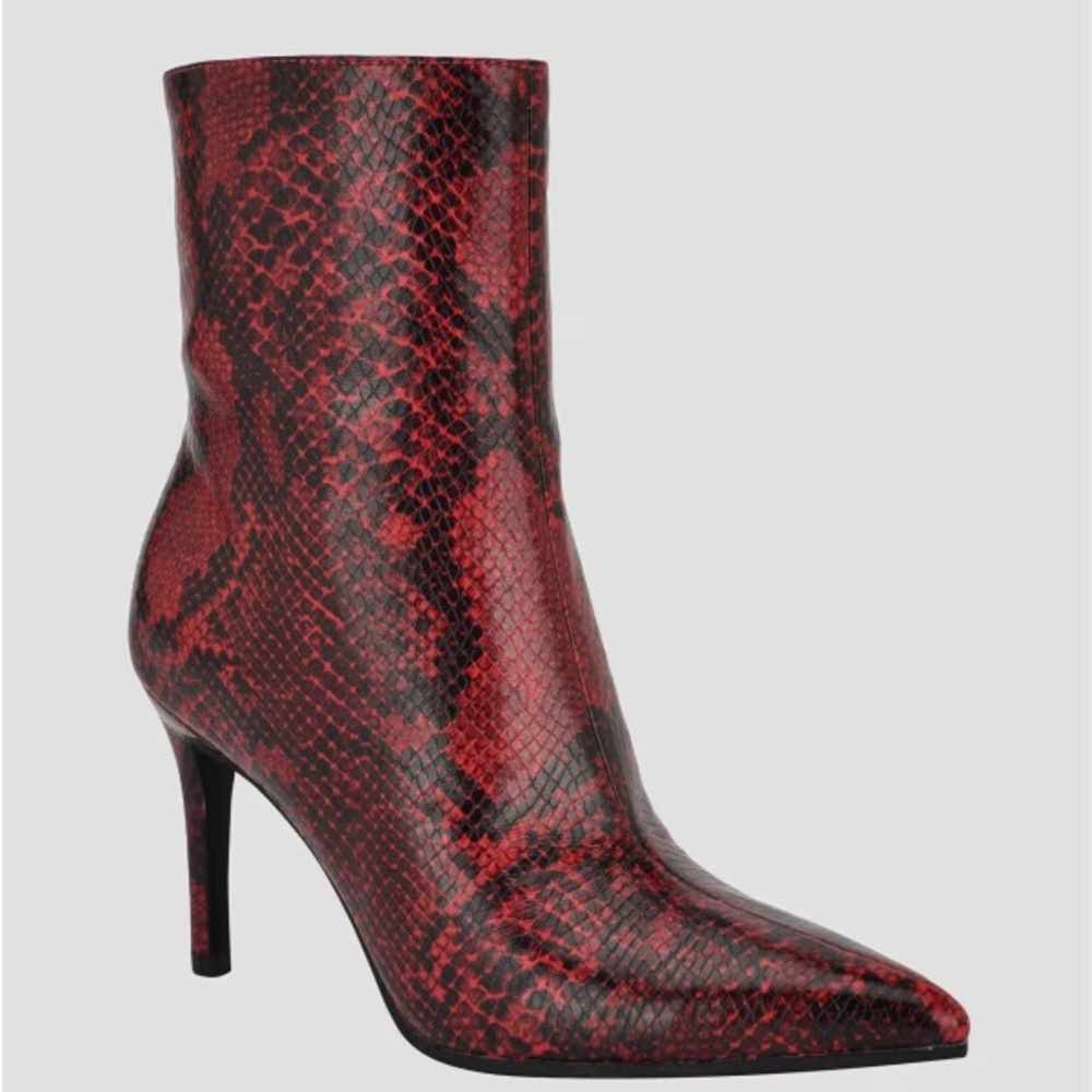 Guess Red Heeled Boots with Snakeskin Pattern Richly2 Sz 8 New